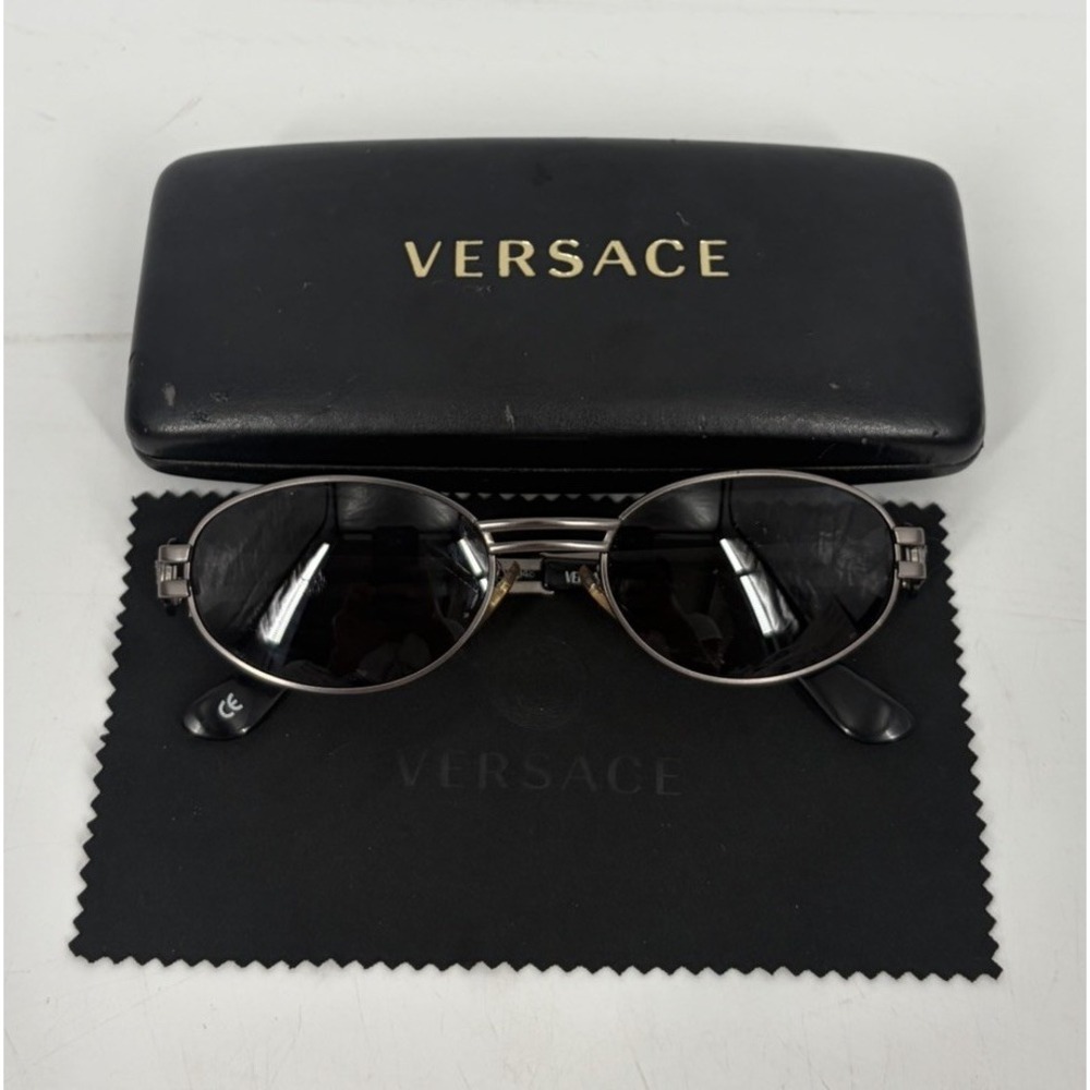Gianni Versace Sunglasses VTG 90s Oval Medusa Gunmetal MOD S41 948 Black Lens